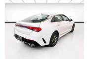 Kia K5 2023 LXS 4dr Sedan en Phoenix