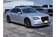$21991 : Chrysler 300 2021 S V6 4dr S thumbnail
