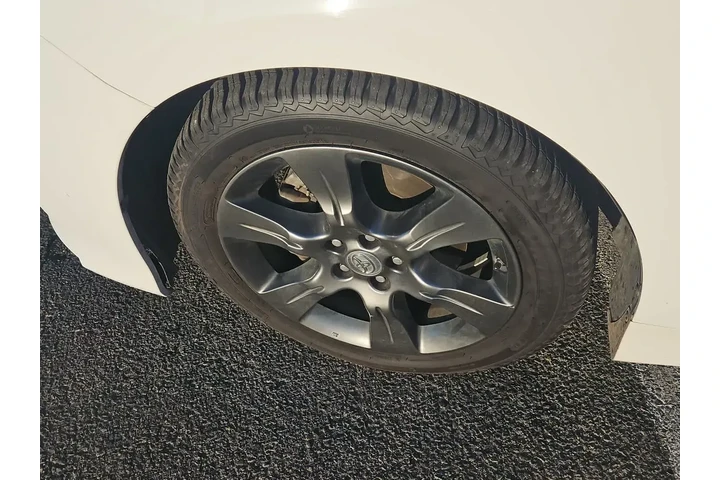 $18000 : Toyota Sienna 2016 SE 8-Pass image 3