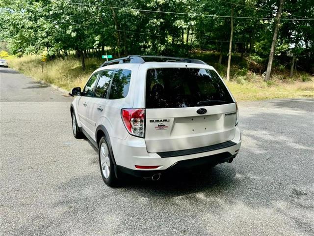 $6300 : 2009 SUBARU FORESTER2009 SUBA image 8