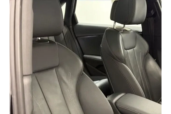 $28999 : Audi A4 2024 AWD quattro S l image 9