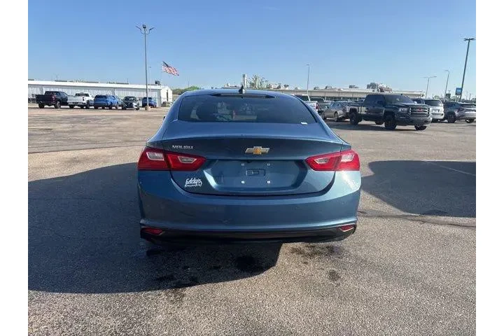 $22982 : Chevrolet Malibu 2025 LS 4dr image 6