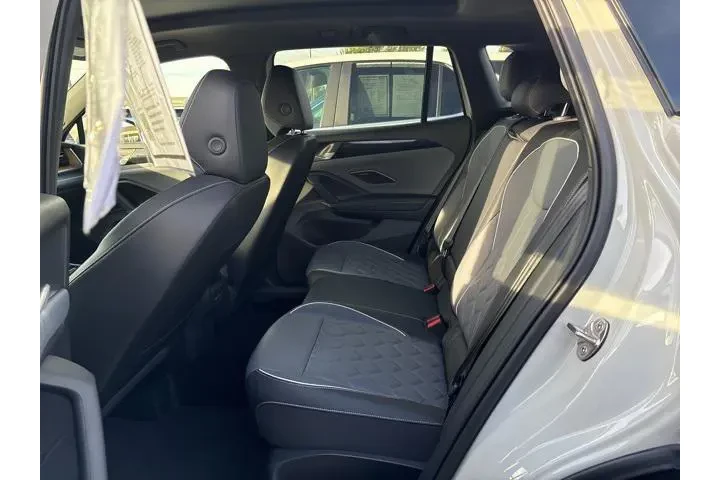 $36998 : Volkswagen Tiguan 2025 AWD S image 5