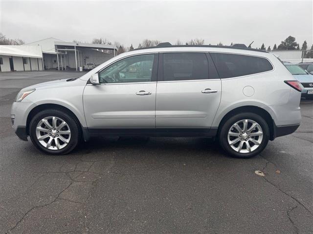 $9999 : 2016 Traverse image 2