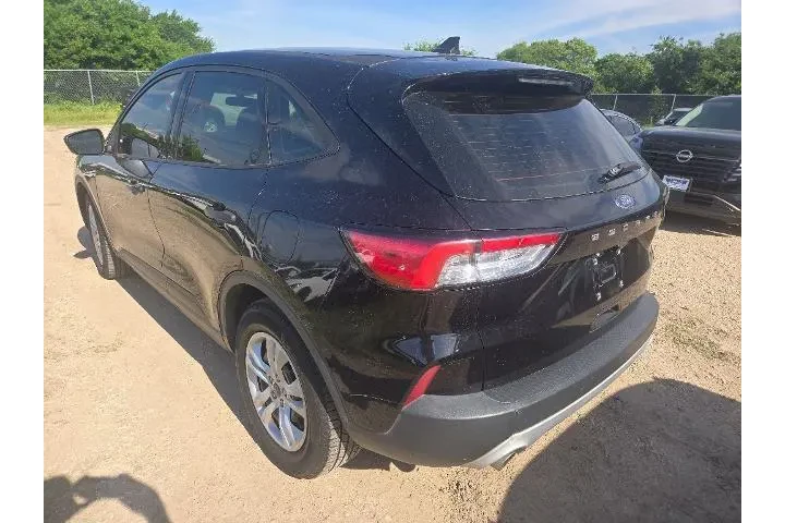 $14218 : Ford Escape 2021 S 4dr SUV image 2
