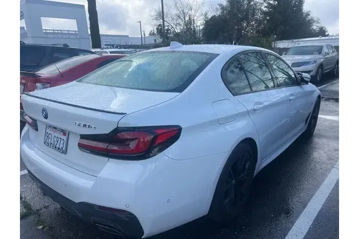 $35988 : BMW 5 Series 2023 530e 4dr S image 6