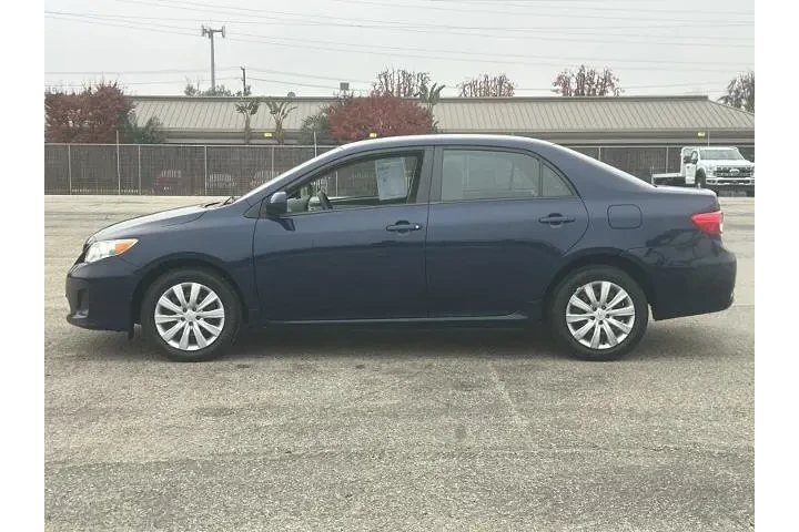 $8990 : Toyota Corolla 2012 S 4dr Se image 6