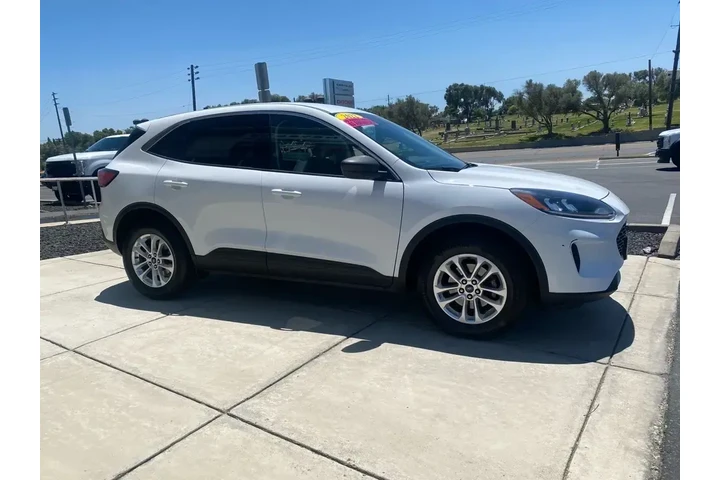 $20588 : Ford Escape 2022 AWD SE 4dr image 9