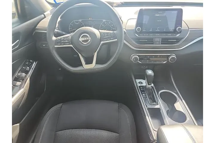 $18596 : Nissan Altima 2023 2.5 SV 4d image 6