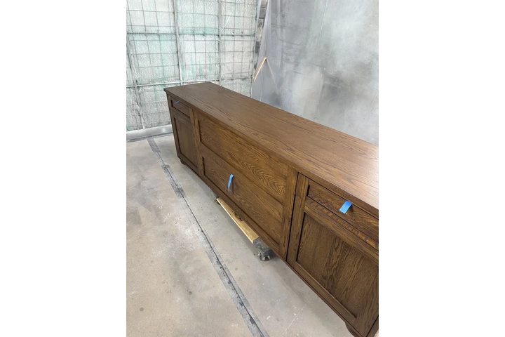 Ayudante de pintor de muebles image 3