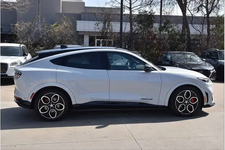 $37495 : Ford Mustang Mach-E 2023 AWD image 5