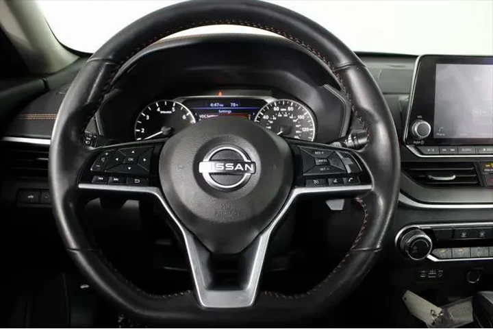 $17187 : Nissan Altima 2023 2.5 SR 4d image 7