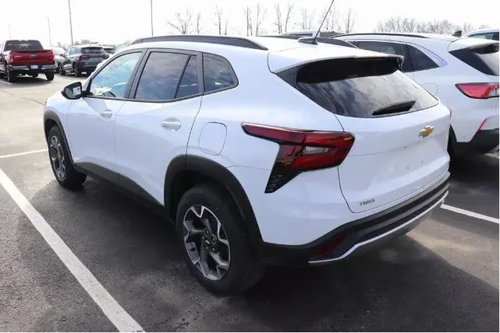 $21500 : Chevrolet Trax 2024 LT 4dr C image 8