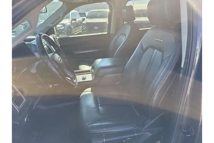 $25000 : Ford Expedition 2019 4x4 Pla image 10