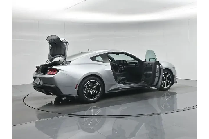 $33600 : Ford Mustang 2025 EcoBoost 2 image 6