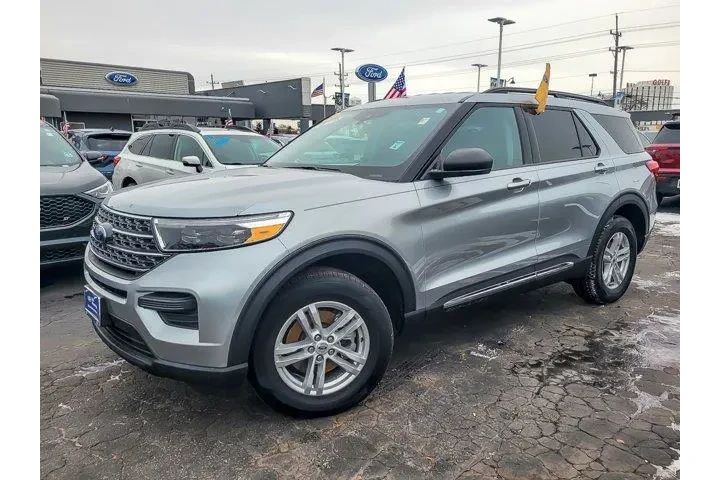 $34981 : Ford Explorer 2023 AWD XLT 4 image 1
