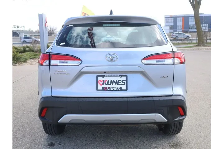 $24677 : Toyota Corolla Cross 2024 AW image 8