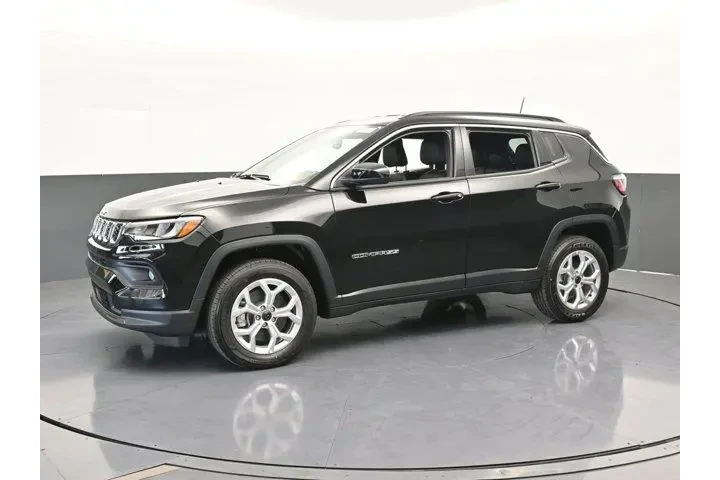 $22990 : Jeep Compass 2025 4x4 Latitu image 2