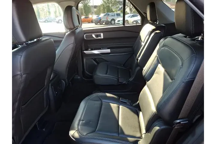 $36988 : Ford Explorer 2024 AWD XLT 4 image 10