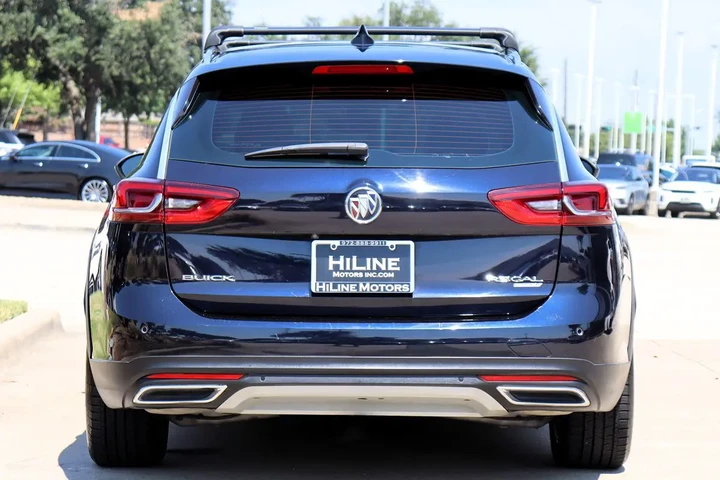 $19745 : 2018 Regal TourX Essence image 8