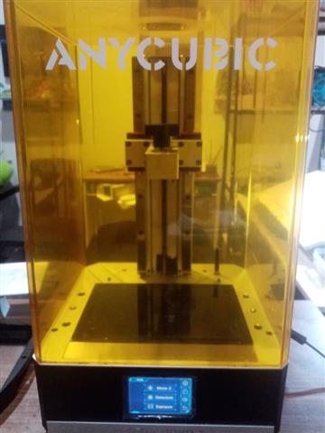 $300 : Vendo impresora resina Anycubi image 1