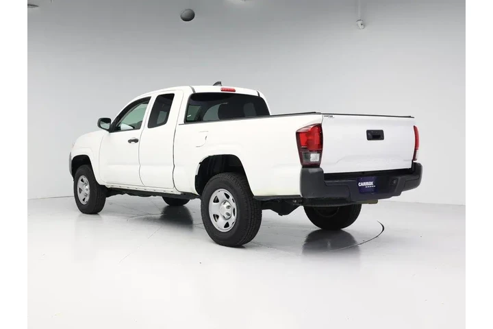 $25998 : Toyota Tacoma 2023 4x2 SR 4d image 2
