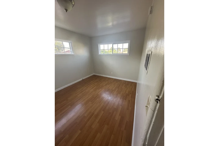 $1975 : APARTAMENTO DE UNA RECAMARA image 3