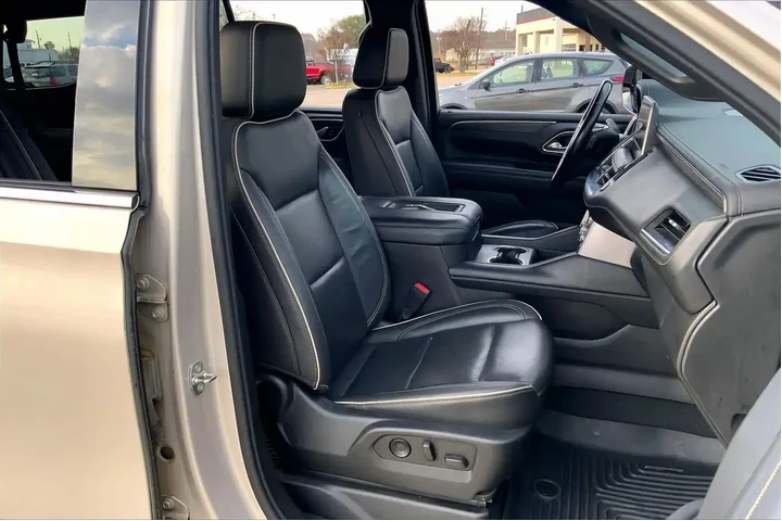 $39754 : GMC Yukon 2021 4x2 SLT 4dr S image 9