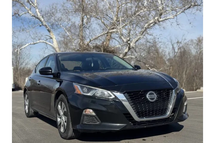 $8999 : 2020 Altima 2.5 S image 4