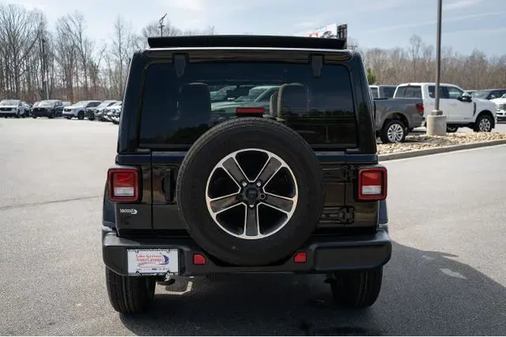 $35987 : Jeep Wrangler 2023 4x4 Sahar image 8