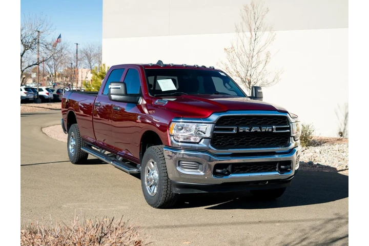 $50223 : 2024 2500 Tradesman image 1