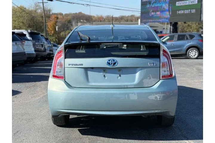 $14495 : 2015 Prius Two image 8