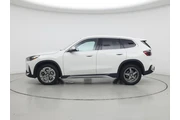 $31998 : BMW X1 2024 AWD xDrive28i 4d thumbnail