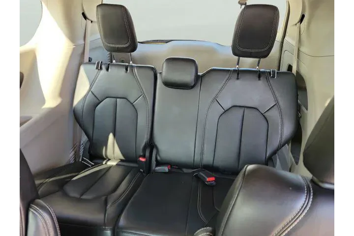 $25934 : Chrysler Pacifica 2024 Touri image 9