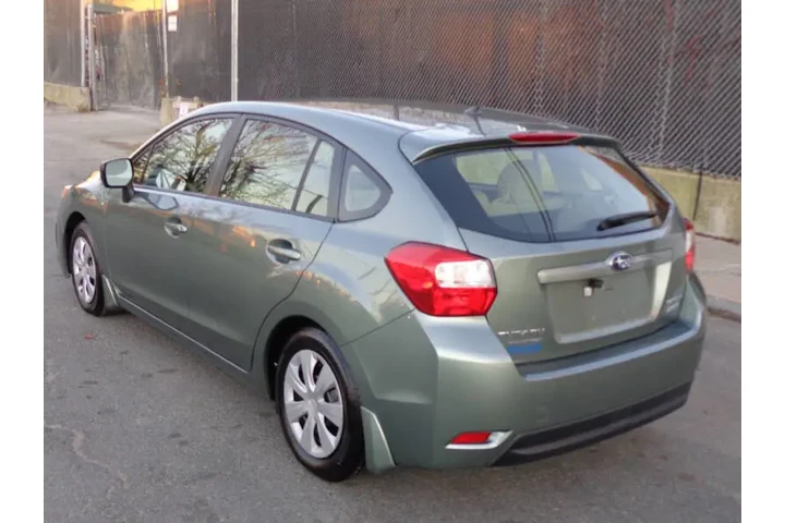 $8950 : 2014 Impreza 2.0i image 5