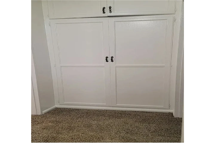 $900 : Freshly painted home image 5