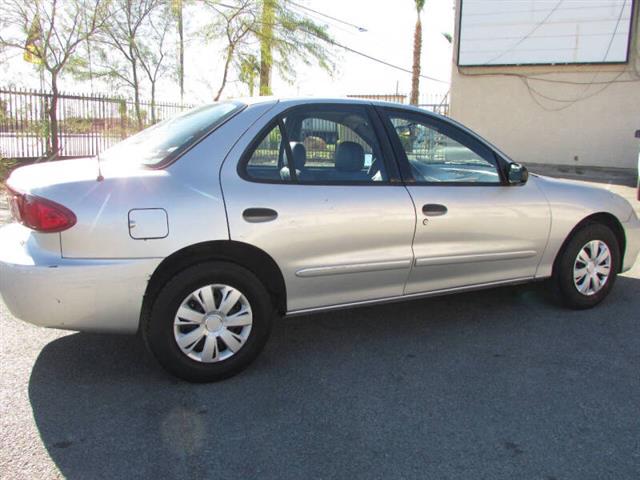 $3995 : 2004 Cavalier image 4