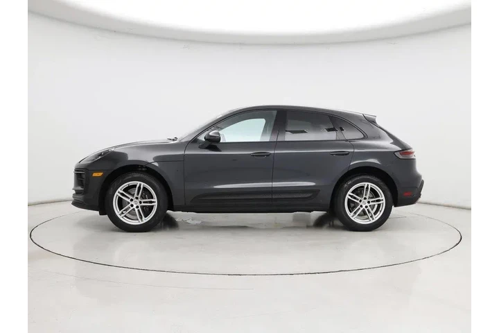 $38998 : Porsche Macan 2023 AWD T 4dr image 3