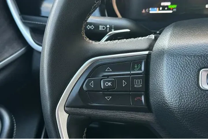 $26991 : Jeep Grand Cherokee 2023 4x4 image 4