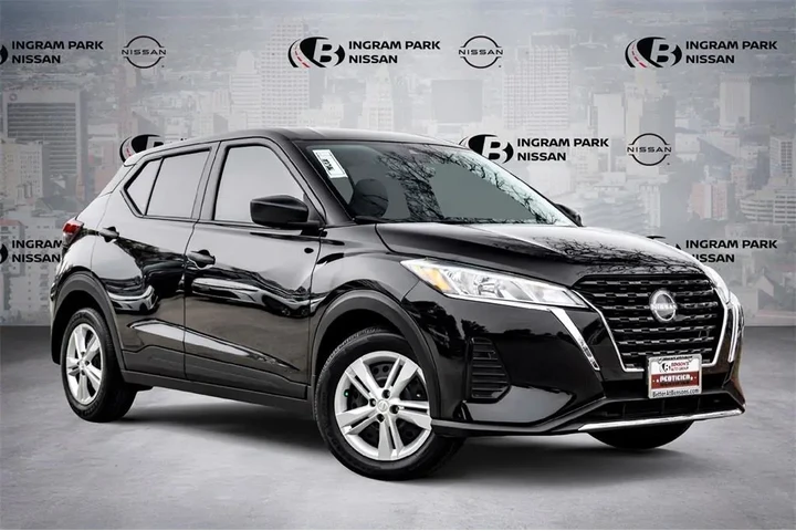 $20599 : Nissan Kicks Play 2025 S 4dr image 1
