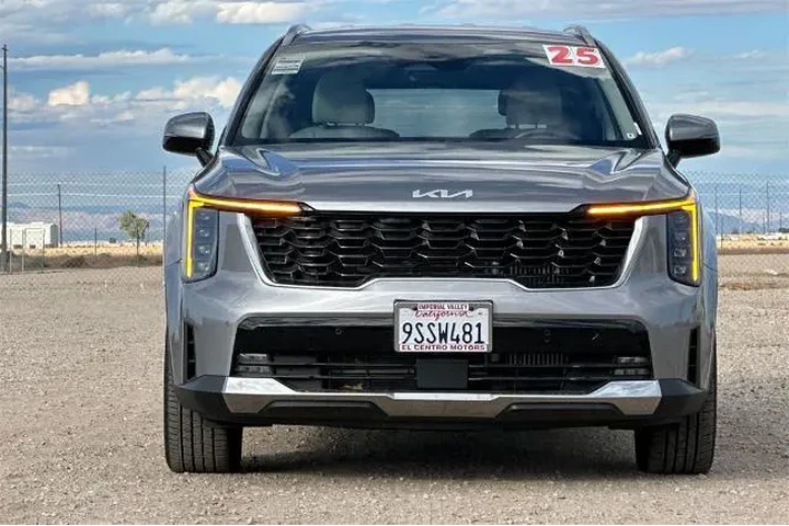 $37991 : Kia Sorento Plug-In Hybrid 2 image 10