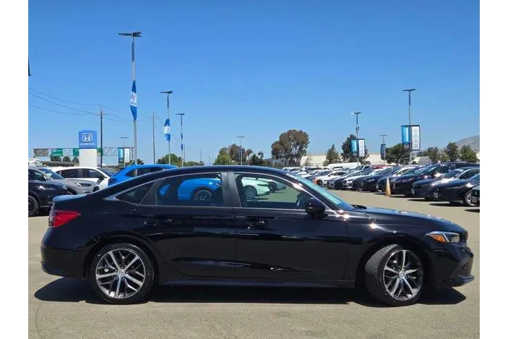 $29588 : Honda Civic 2023 Touring 4dr image 8