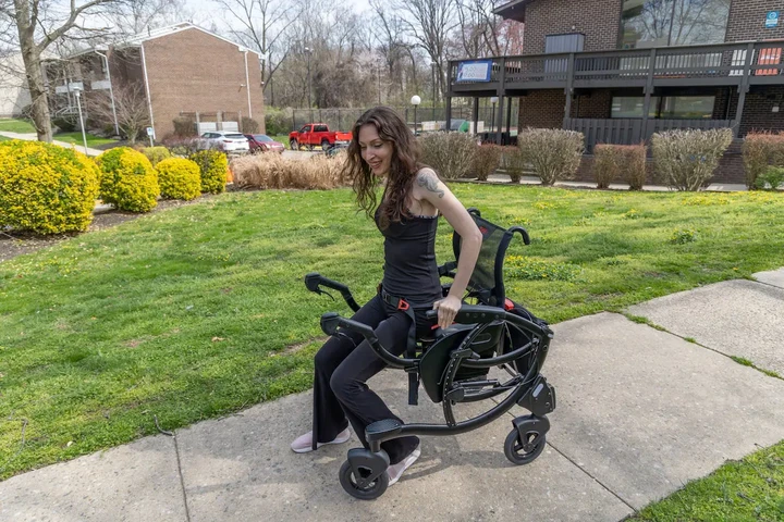$2500 : Zeen mobility image 4