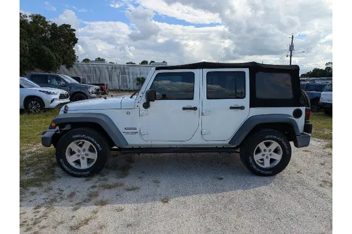 $21884 : Jeep Wrangler JK Unlimited 2 image 7