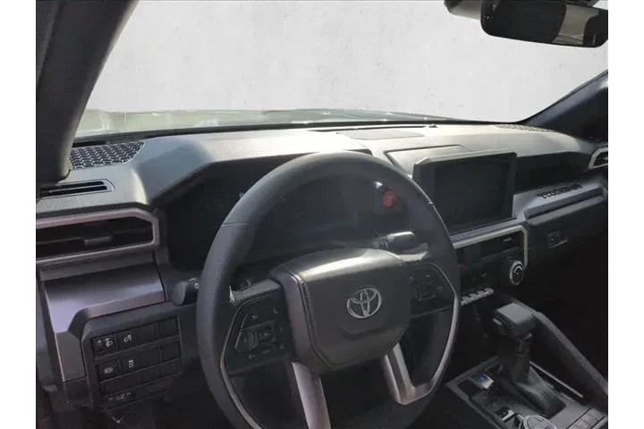 $39644 : Toyota Tacoma 2025 4x4 SR5 4 image 10