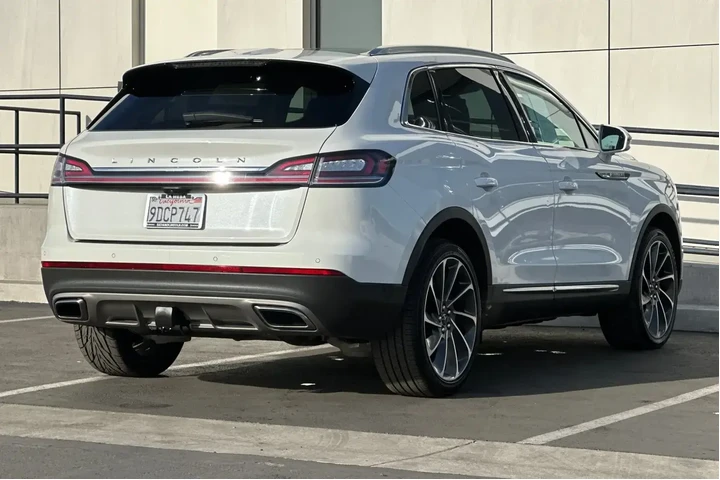 $38900 : Lincoln Nautilus 2022 AWD Re image 3
