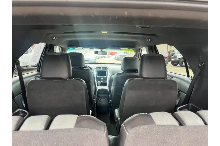 $11950 : 2015 Explorer XLT image 8