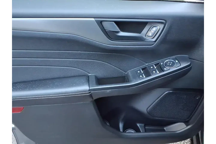 $25817 : Ford Escape 2024 AWD Active image 9