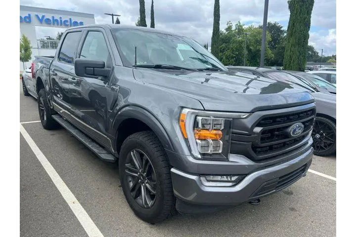 $38988 : Ford F-150 2022 4x4 XLT 4dr image 9