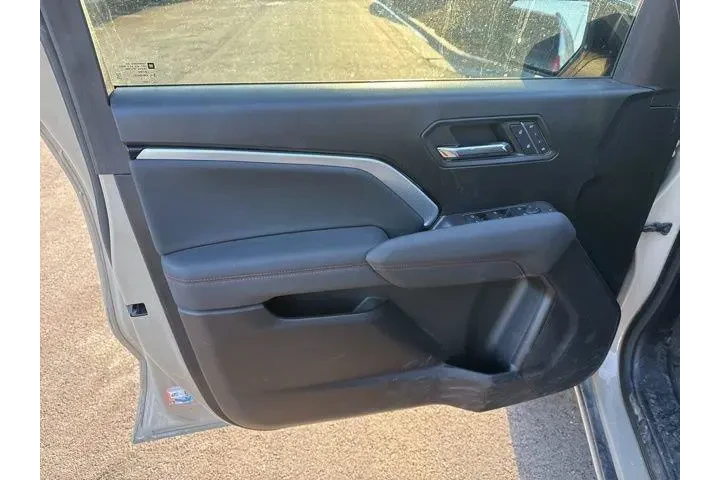 $36000 : Chevrolet Colorado 2023 4x4 image 8